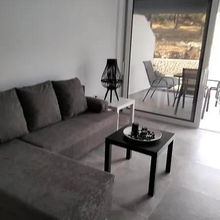Appartement Estia - Brand New In Village *