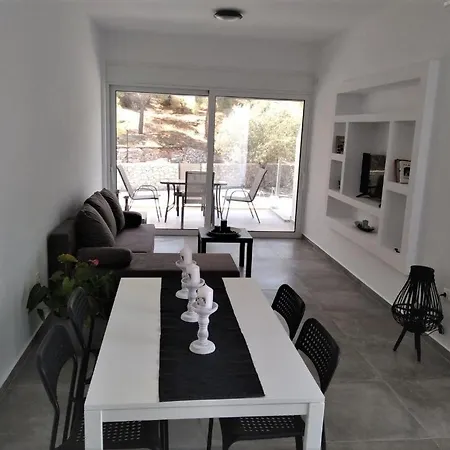 Apartment Estia - Brand new apartment in Ermioni Village Ermioni