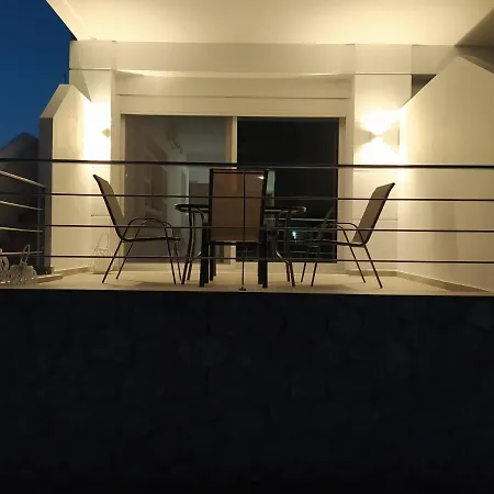 Appartement Estia - Brand New In Village *