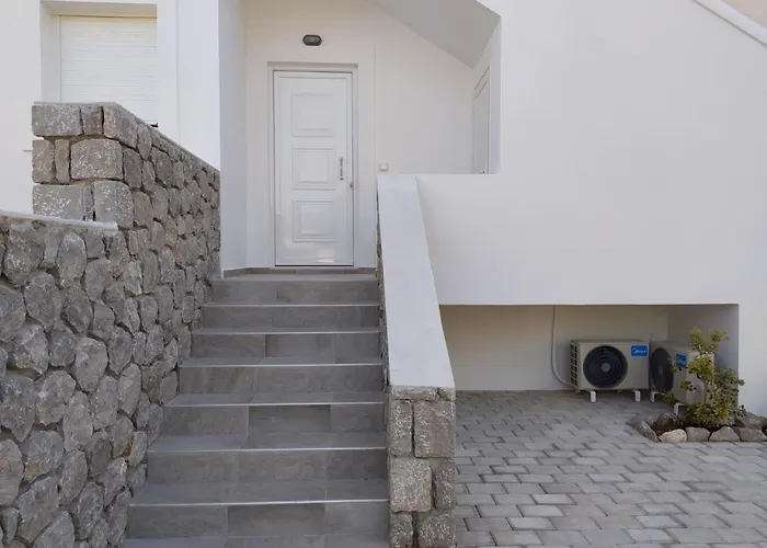 Dimarakis Collection - Estia Apartment - Ermioni *